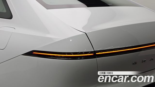 Hyundai Grandeur 2025 — photo 9