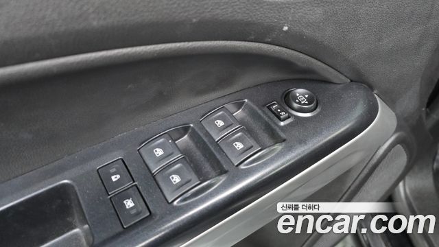 Chevrolet Korea Colorado 2021 — photo 25