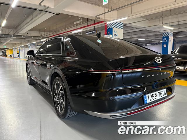 Hyundai Grandeur 2023 — photo 2