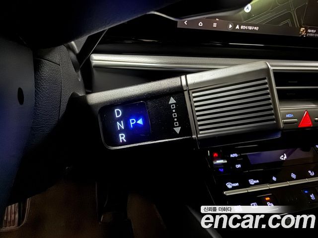 Hyundai Grandeur 2023 — photo 9