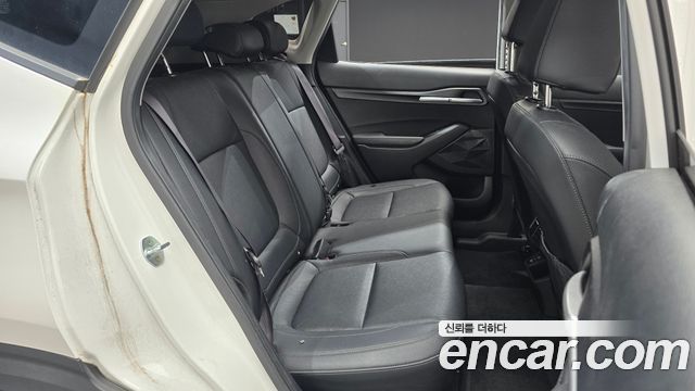 Kia Seltos 2023 — photo 17