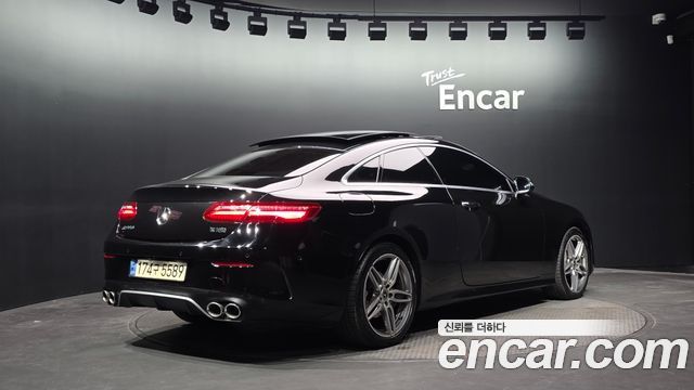 Mercedes-Benz E-Class 2019 — photo 2