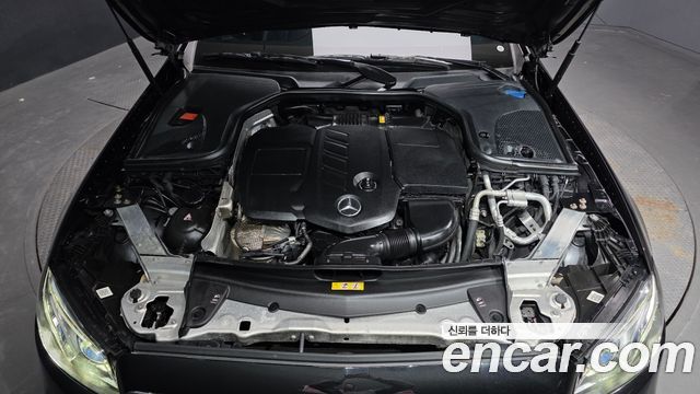 Mercedes-Benz E-Class 2019 — photo 6
