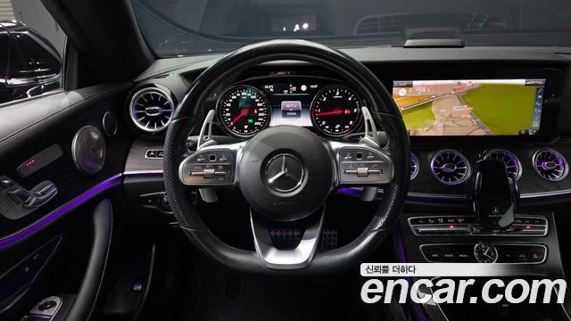 Mercedes-Benz E-Class 2019 — photo 19