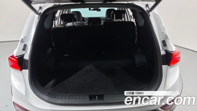 Hyundai Santafe 2019 — photo 16
