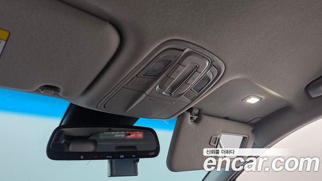 Hyundai Santafe 2019 — photo 18