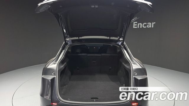 Tesla Model Y 2025 — photo 26
