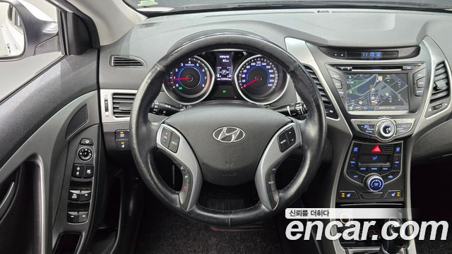 Hyundai AVANTE 2016 — photo 19