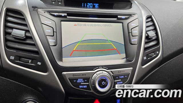 Hyundai AVANTE 2016 — photo 21