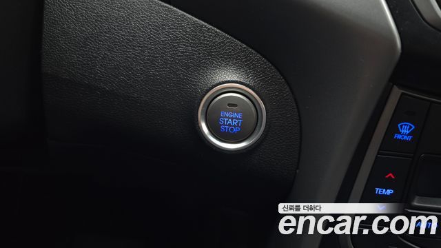 Hyundai AVANTE 2016 — photo 25
