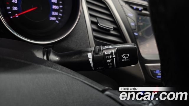 Hyundai AVANTE 2016 — photo 26