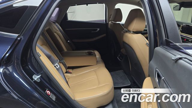 Hyundai Sonata 2020 — photo 17