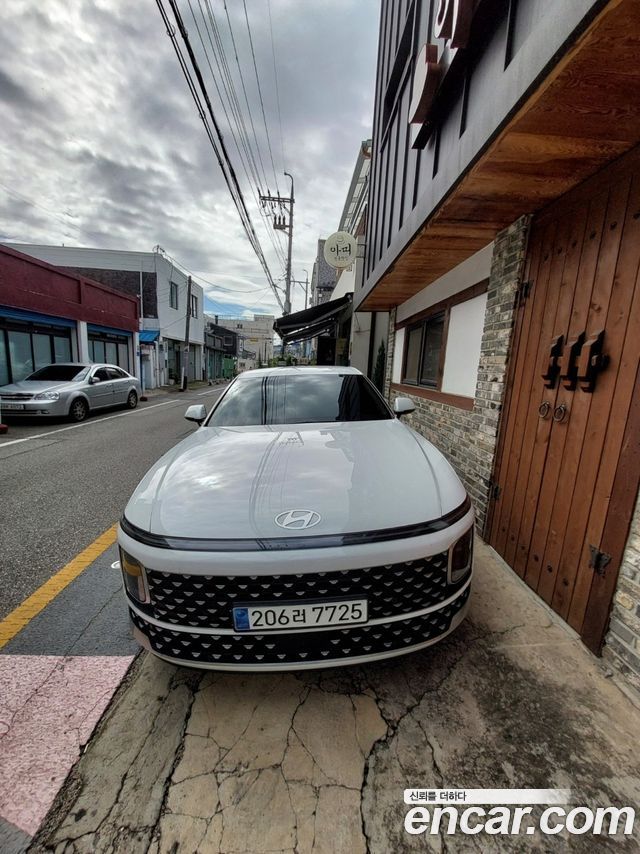Hyundai Grandeur 2023 — photo 1