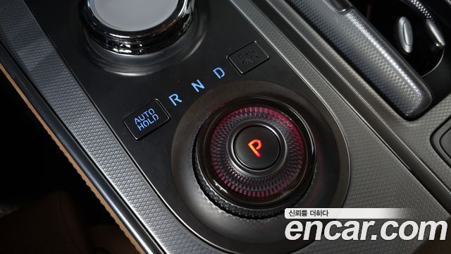 Genesis GV80 2023 — photo 12