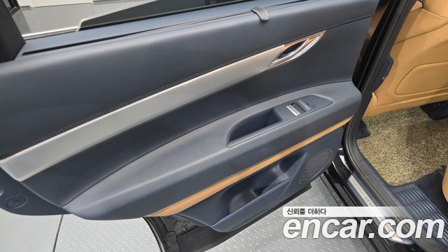 Genesis GV80 2023 — photo 15