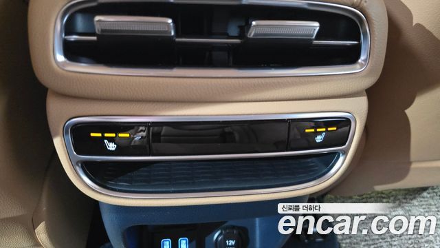 Genesis GV80 2023 — photo 31