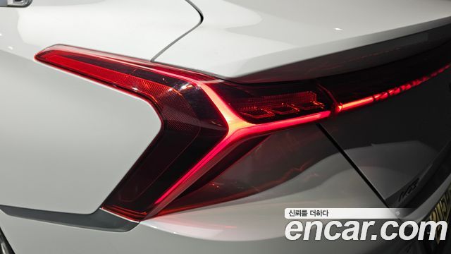 Kia K8 2023 — photo 9