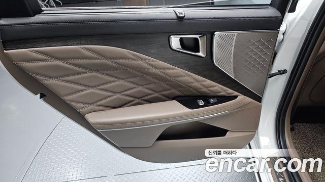 Kia K8 2023 — photo 15