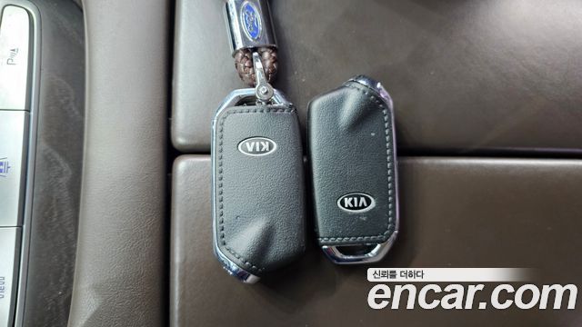 Kia K9 2019 — photo 32