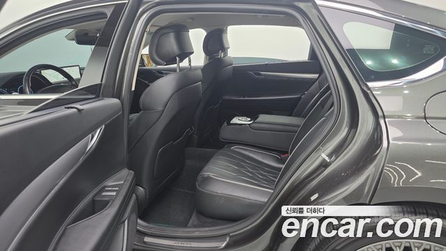Genesis G80 2022 — photo 18