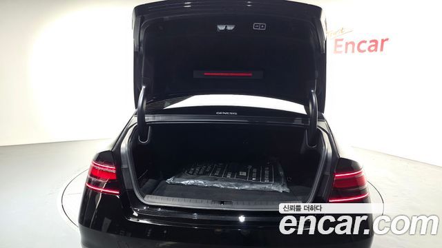 Genesis G90 2023 — photo 26