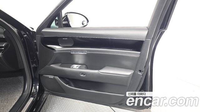 Genesis G90 2023 — photo 14