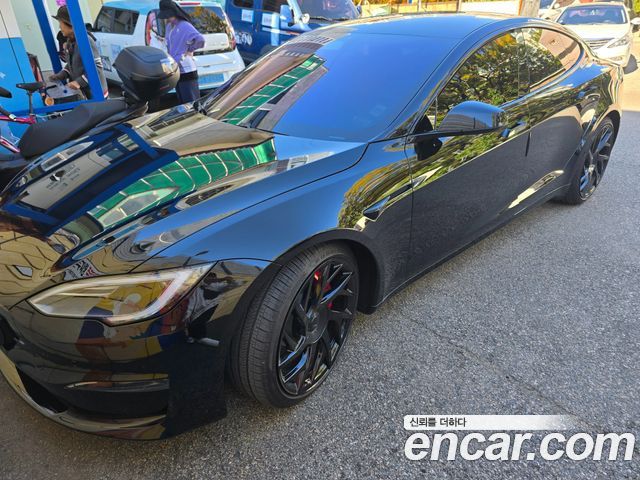 Tesla Model S 2026 — photo 2