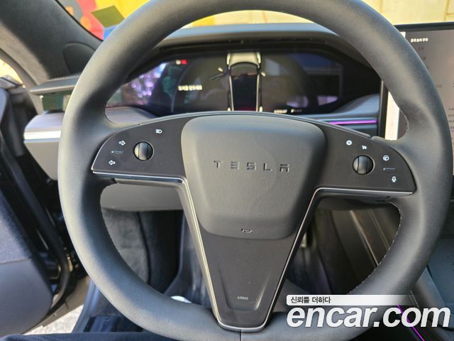 Tesla Model S 2026 — photo 10