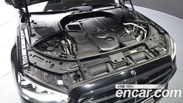 Mercedes-Benz S-Class 2022 — photo 6