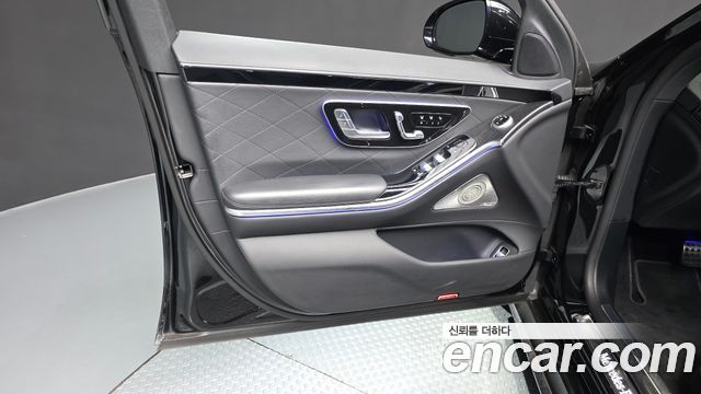 Mercedes-Benz S-Class 2022 — photo 14