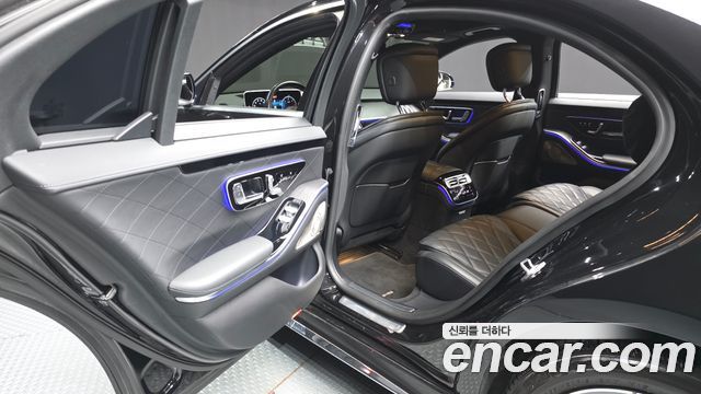 Mercedes-Benz S-Class 2022 — photo 16