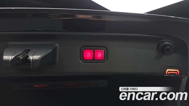 Mercedes-Benz S-Class 2022 — photo 32