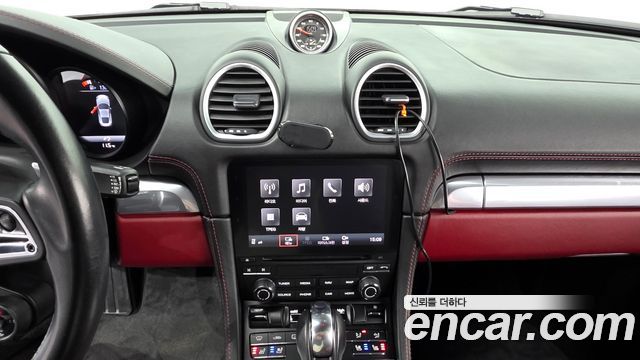 Porsche 718 2018 — photo 17