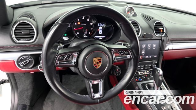 Porsche 718 2018 — photo 19