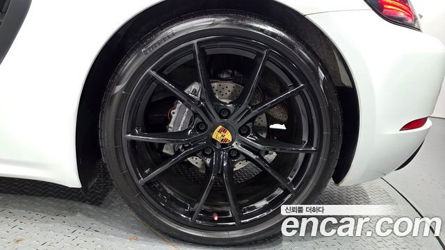 Porsche 718 2018 — photo 7