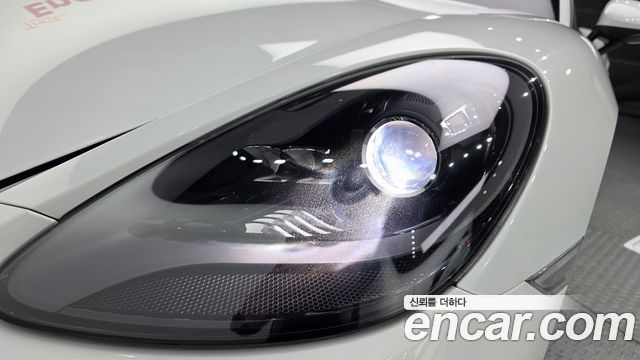 Porsche 718 2018 — photo 8