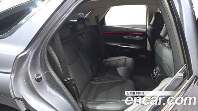 Genesis GV70 2025 — photo 11