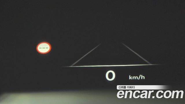 Genesis GV70 2025 — photo 16