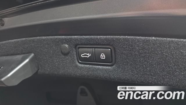 Hyundai Grandeur 2022 — photo 33