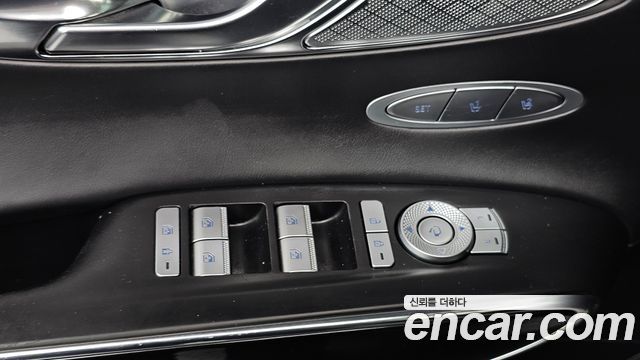Genesis GV70 2021 — photo 12
