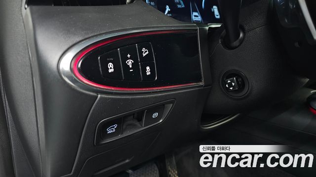 Genesis GV70 2021 — photo 13