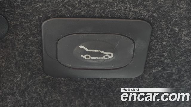 Lincoln MKZ 2014 — photo 32