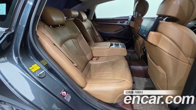 Genesis G80 2018 — photo 19