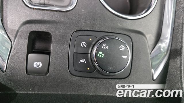 Chevrolet Korea Traverse 2023 — photo 24