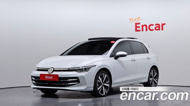 Volkswagen Golf 2025 — photo 1