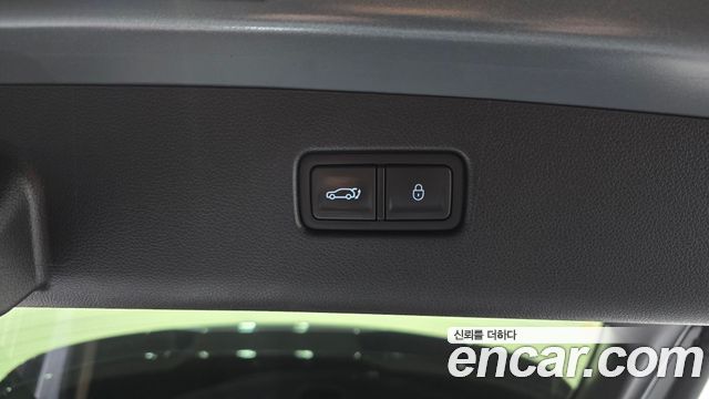Genesis GV70 2023 — photo 23