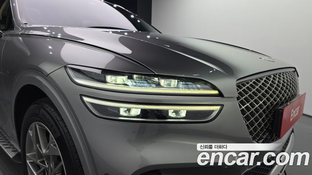 Genesis GV70 2023 — photo 8