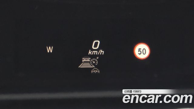 Mercedes-Benz E-Class 2022 — photo 14