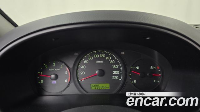 Hyundai Starex 2014 — photo 8