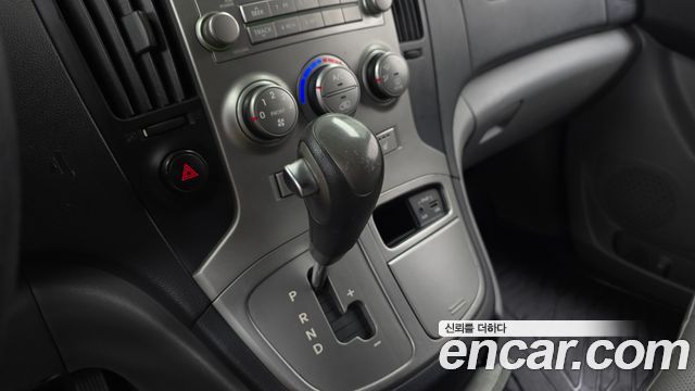 Hyundai Starex 2014 — photo 9